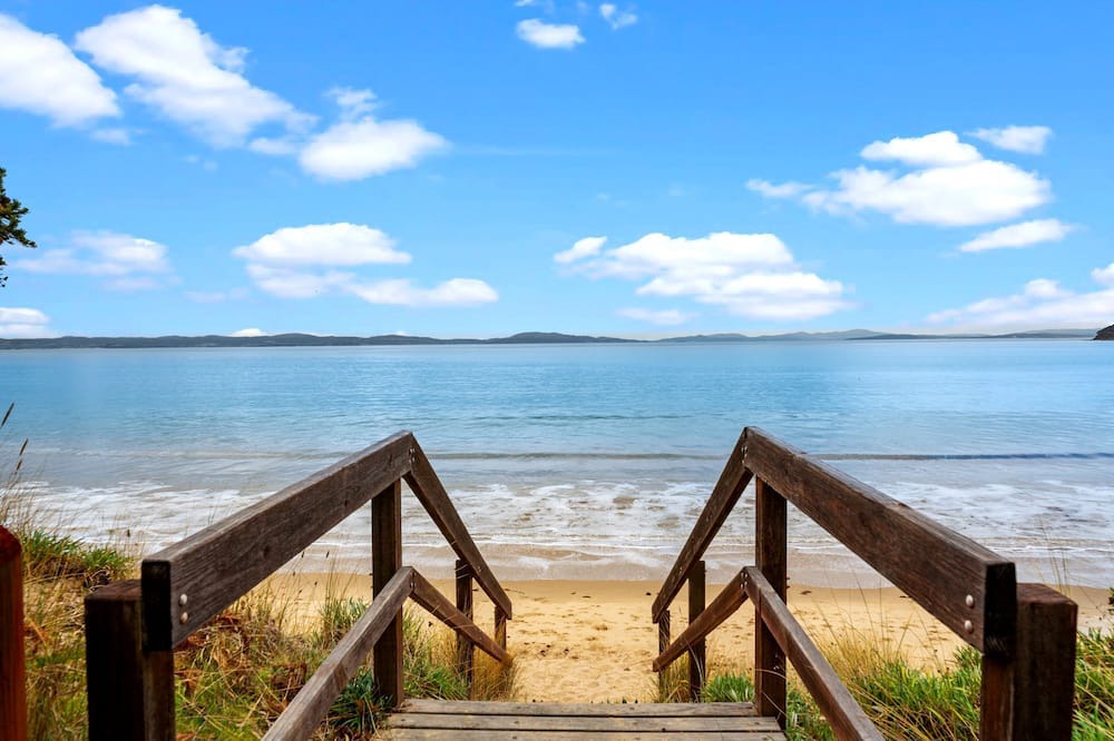 Lauderdale House | Beach Side Luxury Accommodation