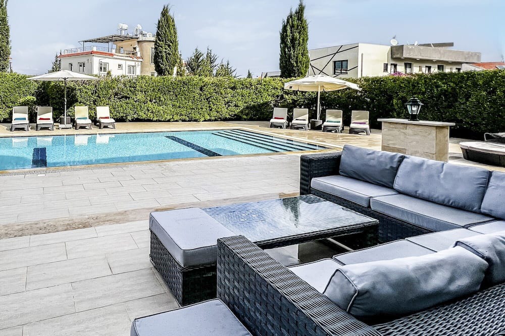 Kyrenia District Villa | Villa with Pool and Backyard in 5 min to Beach