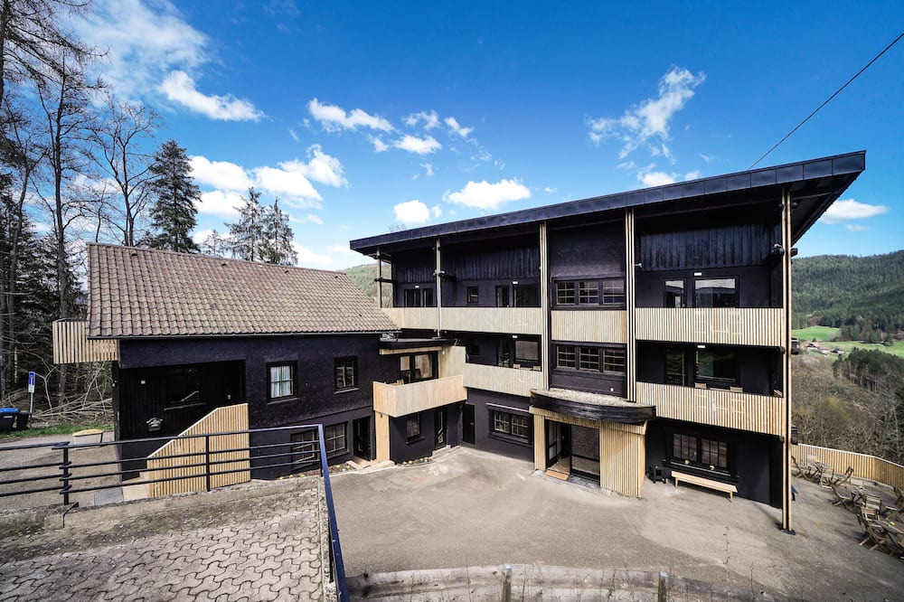 Huzenbach House | Workation House for up to 38 persons