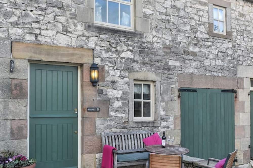 Alsop en le Dale Cottage | Church Farm Holiday Cottages - Winnets Cottage