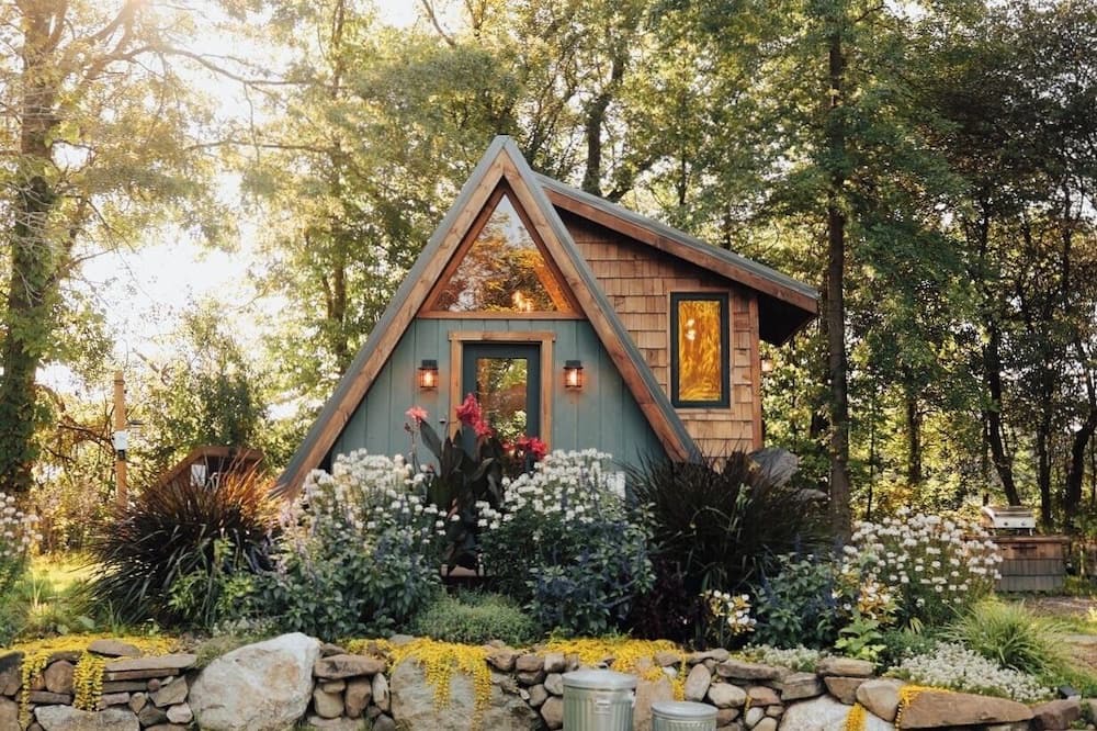 Montgomery Cabin | The Step. Beautiful Cozy A frame on Farm + River
