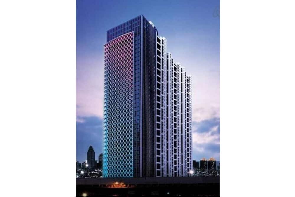 Banqiao Apartment | Mini Heaven's View Studio With Great Pool View