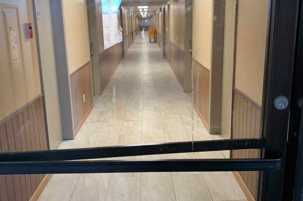 Charles City Hotel | Best budget inn