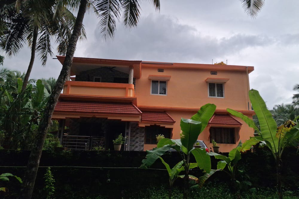 Kumta Villa | Shree Nidhi Homestay-2BHK Villa near beach-Pure Veg,No Smoking,No Drinking
