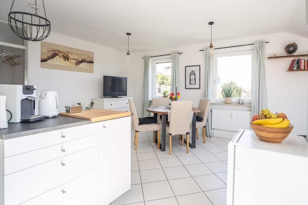 Weststadt Apartment | Apartment 'Conte' with Mountain View, Private Terrace and Wi-Fi