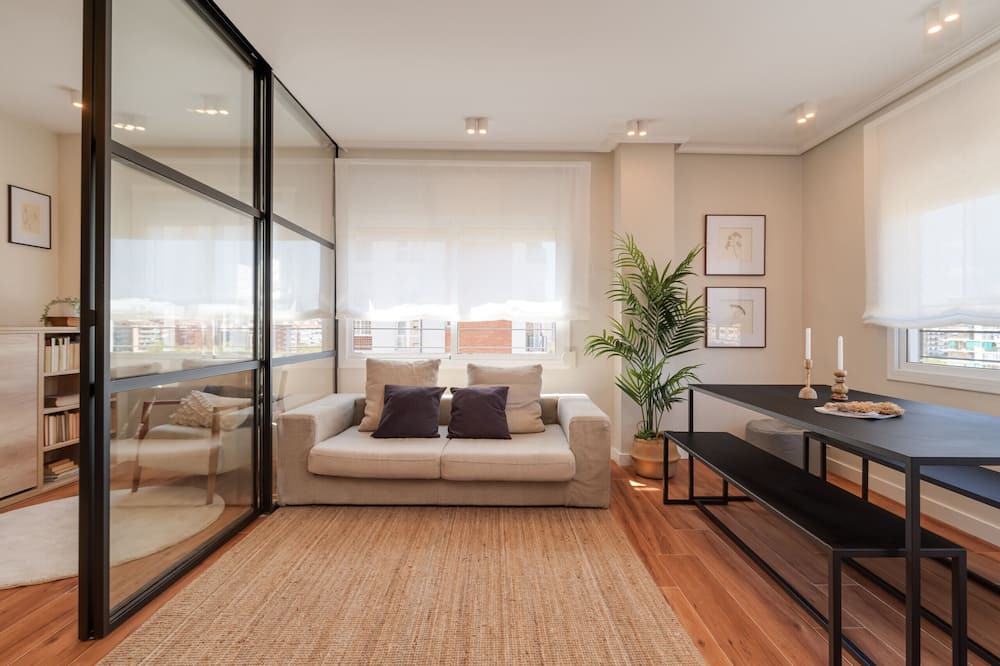 Sant Marti Apartment | Sant Marti Apartment By Olala Homes