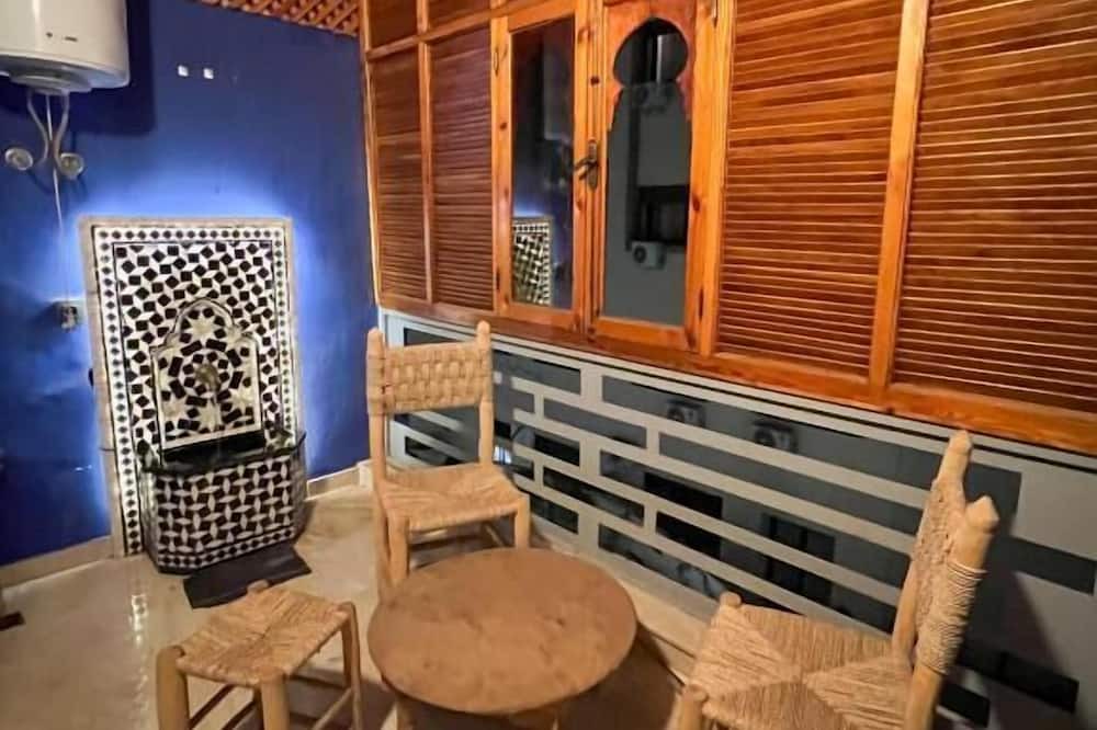 Saada Apartment | Studio with swimming pool and private parking near the Opera House