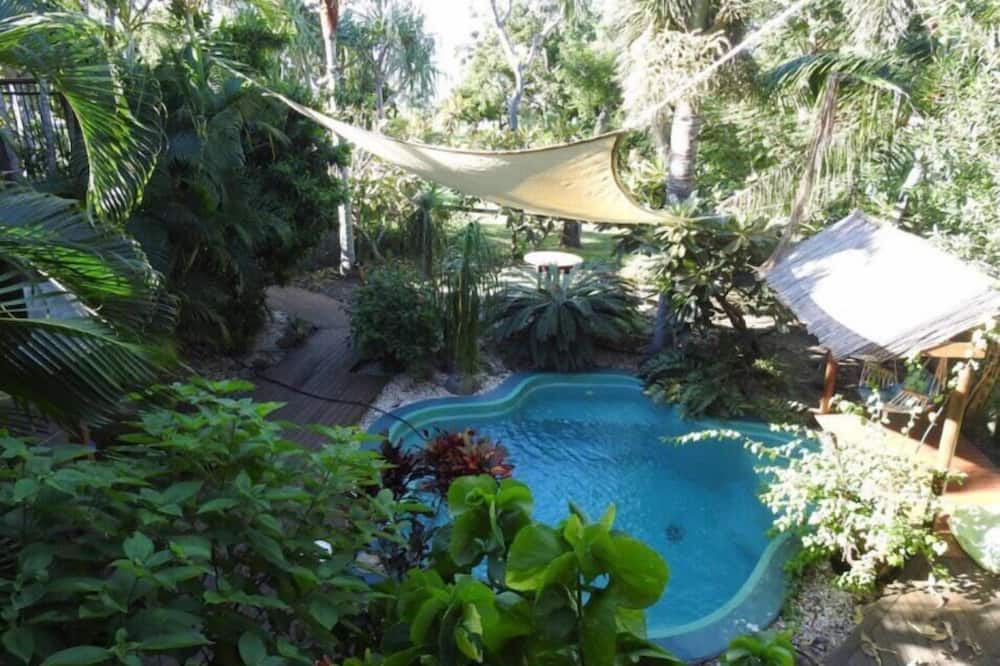 Hideaway Bay House | Hydeaway Haven - Plunge Pool - Beachfront