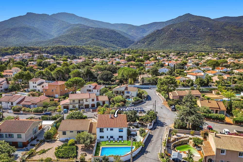 Laroque-des-Alberes Villa | Villa du Soleil by Villa Plus