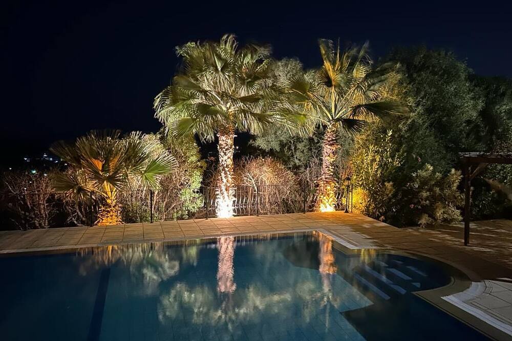 Kyrenia District Villa | Beautiful 4 bedroom villa in North Cyprus with amazing Sea and mountain views