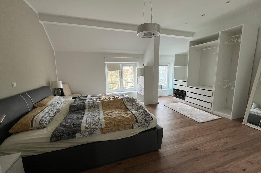 Hattingen Apartment | Large gallery apartment near the old town of Hattingen.