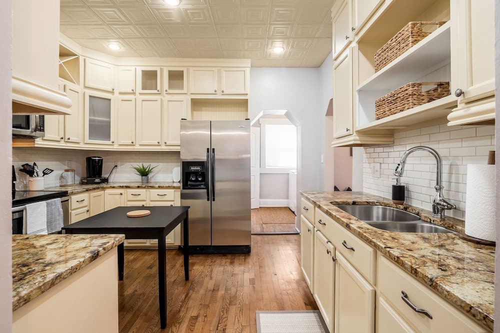Olde Towne East House | Lovely 5 Bedroom home in Olde Town East of Columbus Ohio