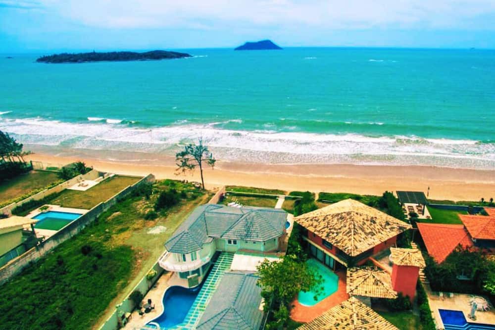 Marina House | Paradise by the Sea.