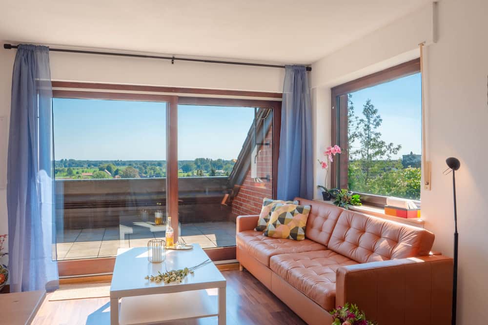 Brochterbeck Apartment | Hillside View Apartment