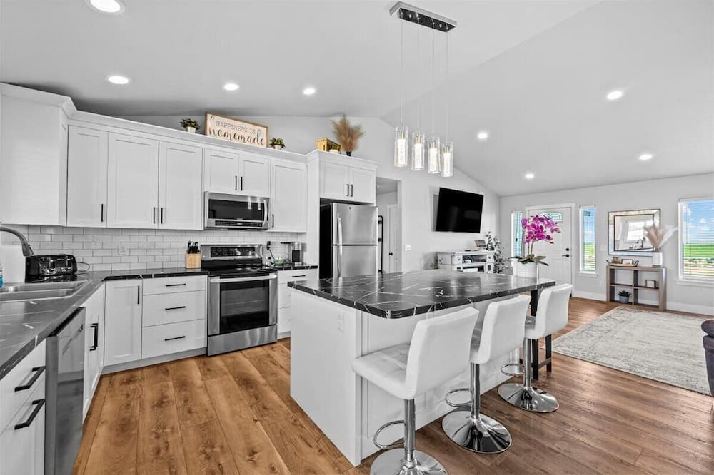 Gooding County House | *Heart of Wendell*Massive yard*fire pit*Parking