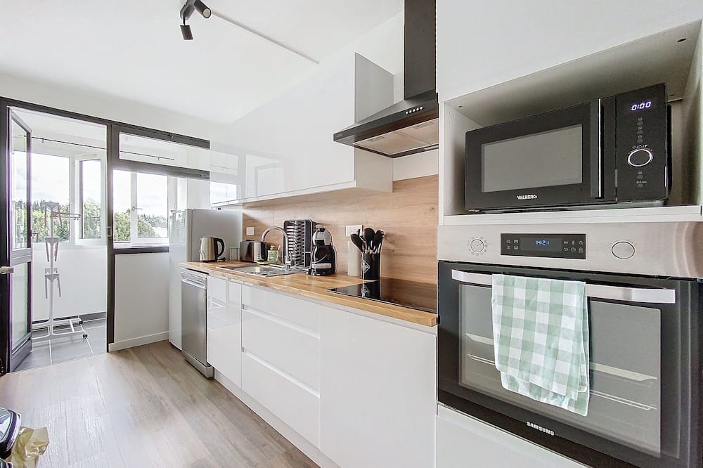 Contrexeville Apartment | Appartement Charmant Avec Balcon Proche des Thermes