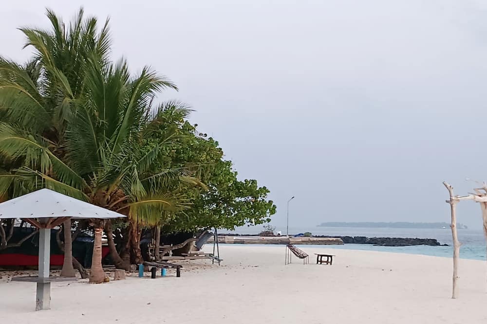 Dharavandhoo Bed & Breakfast | Manta Sky Inn