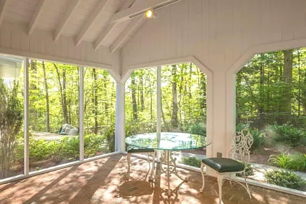 Lookout Mountain House | 11 Bdrm ~🏠🏡Mostly 1 Story 29ppl! RETREATS, FIRETABLE🔥Lkt Mtn 5acre