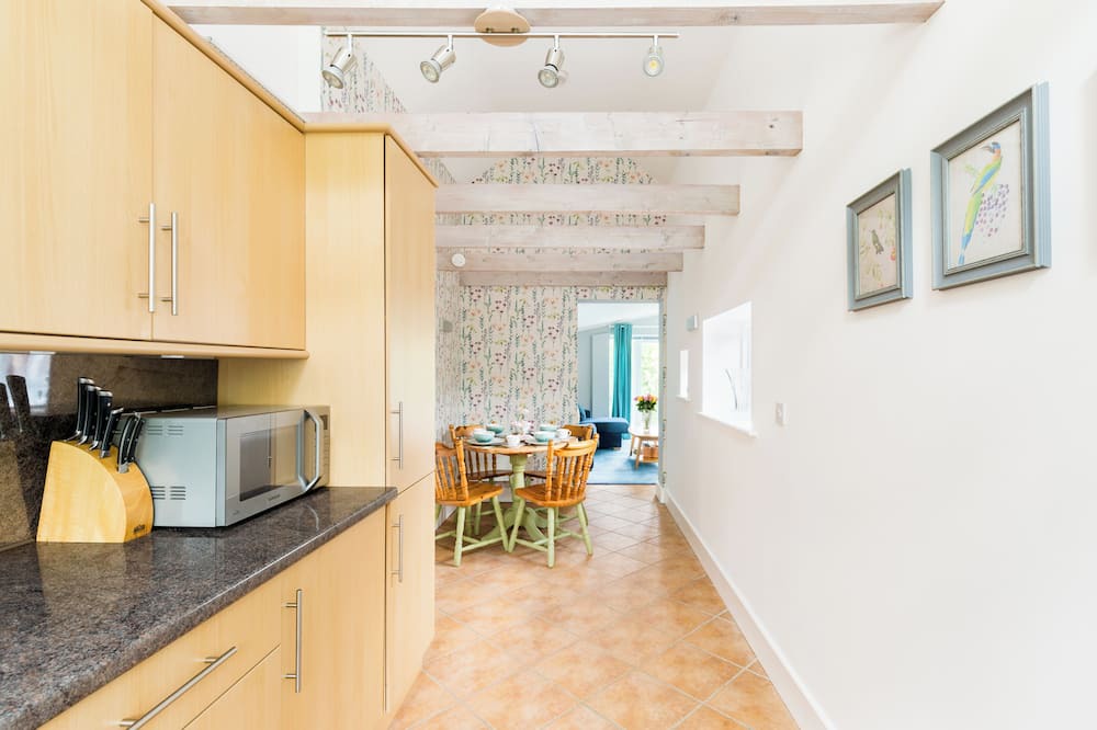 Wickhamford Cottage | Orchard Dene Cottage. Rural idyll in the north Cotswolds