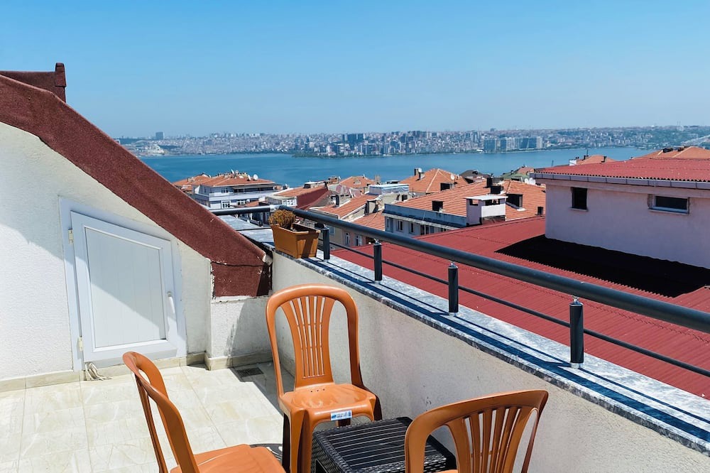 Avcilar Apartment | lake & sea view apartment