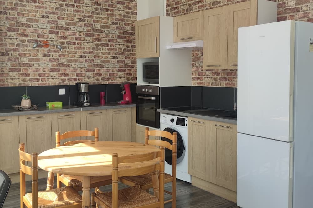 Elbeuf Apartment | Draper's lodge