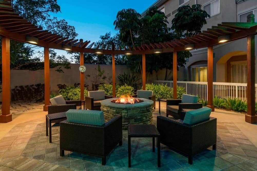 Biggar House | Experience True Comfort at Urban-Retreat Hotel w/Heated Pool - 4 Units