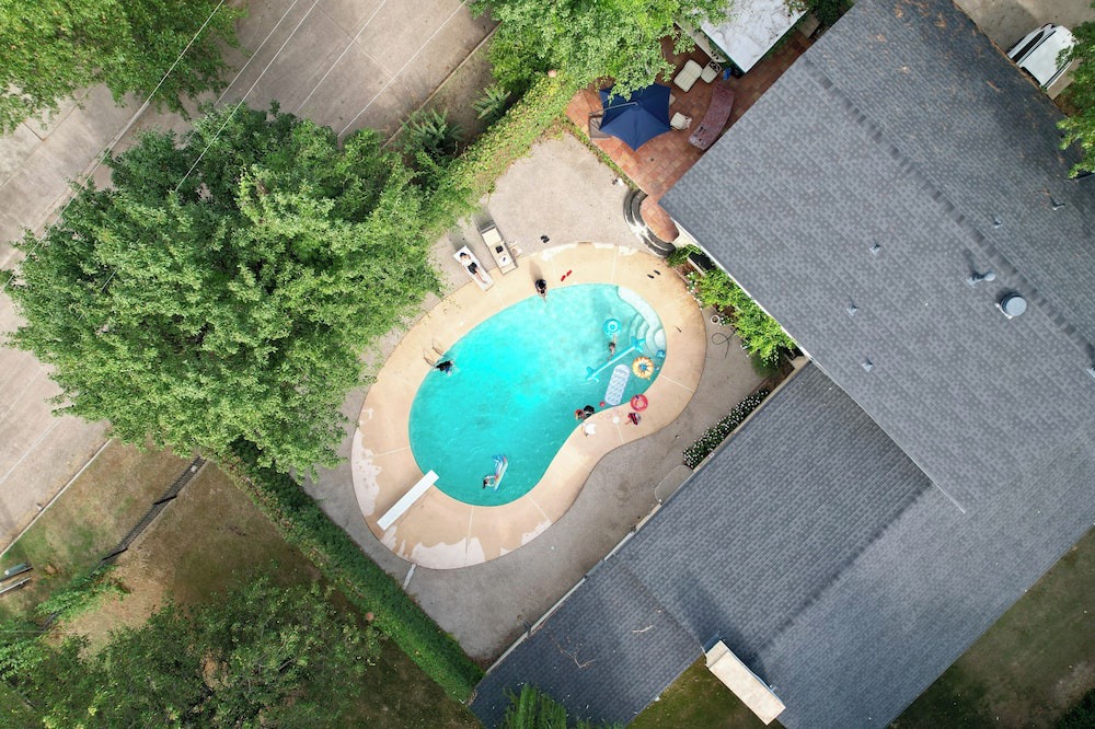 Muskogee House | The Willow Oasis with a pool in Muskogee