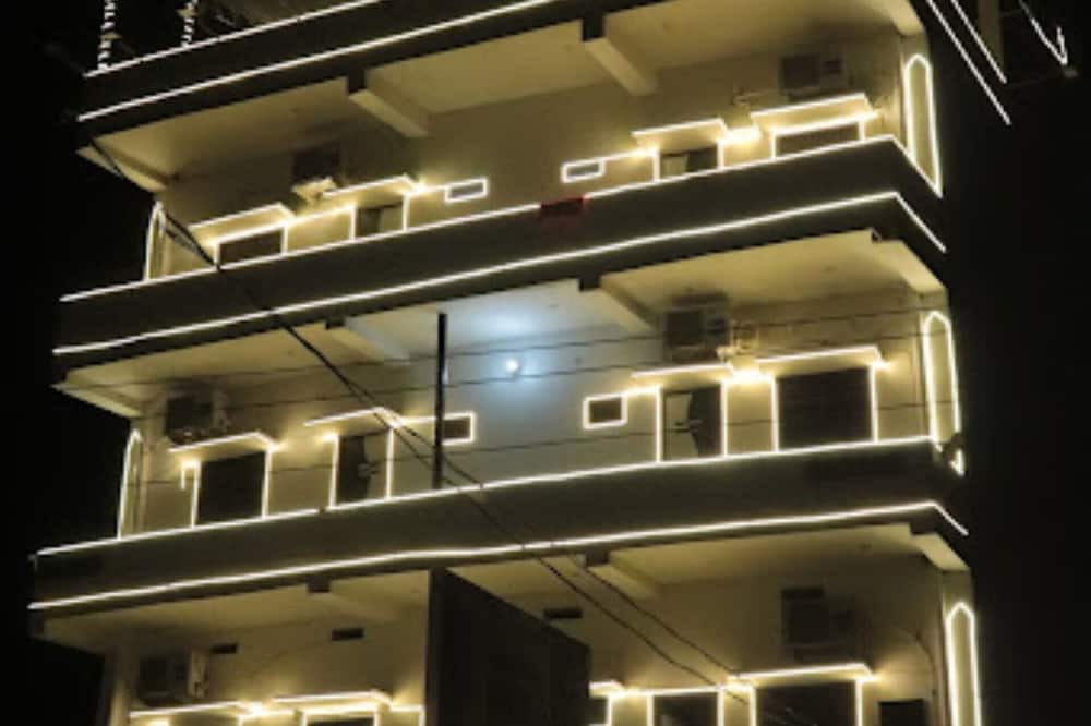 Bettiah Hotel | Vishnu utsav bhawan Gonauli