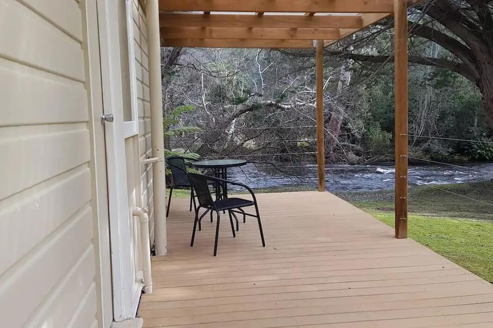 Mount Field Cottage | Riverside Cottage 1