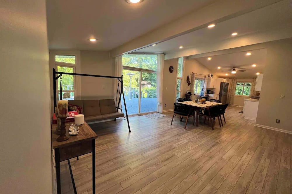 Canton Other | Charming farmhouse ranch - private 2 bed 1 bath - slice of home - shared spaces