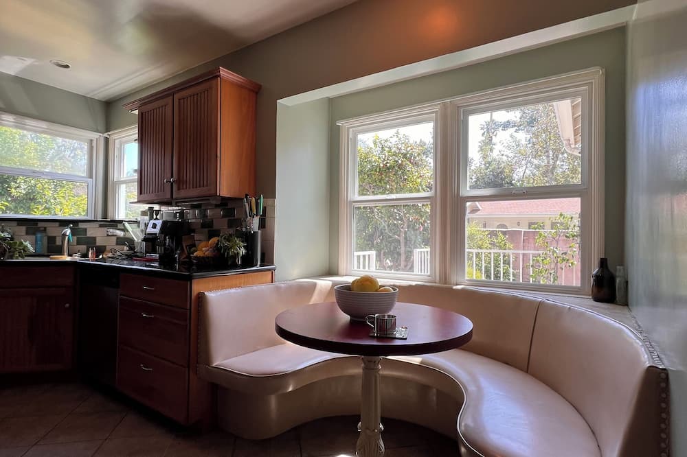 Shadow Hills House | Escape the city to a lush massive dog friendly house with all amenities.