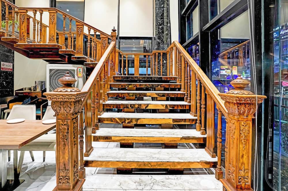 Magarpatta City Hotel | Palette - Emerald Guestimony