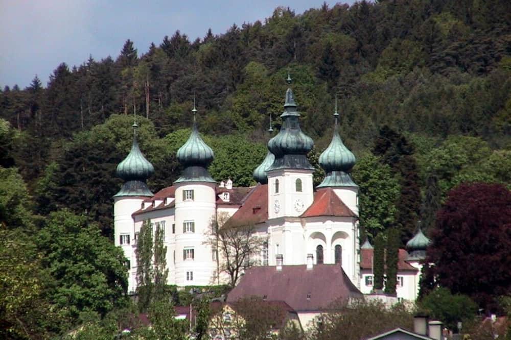 Artstetten House | Koch 2 Comfortable holiday residence