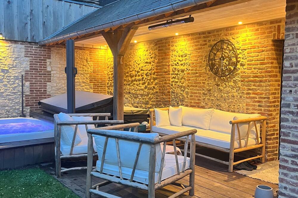 Pont-l'Eveque Apartment | Vrbo Property