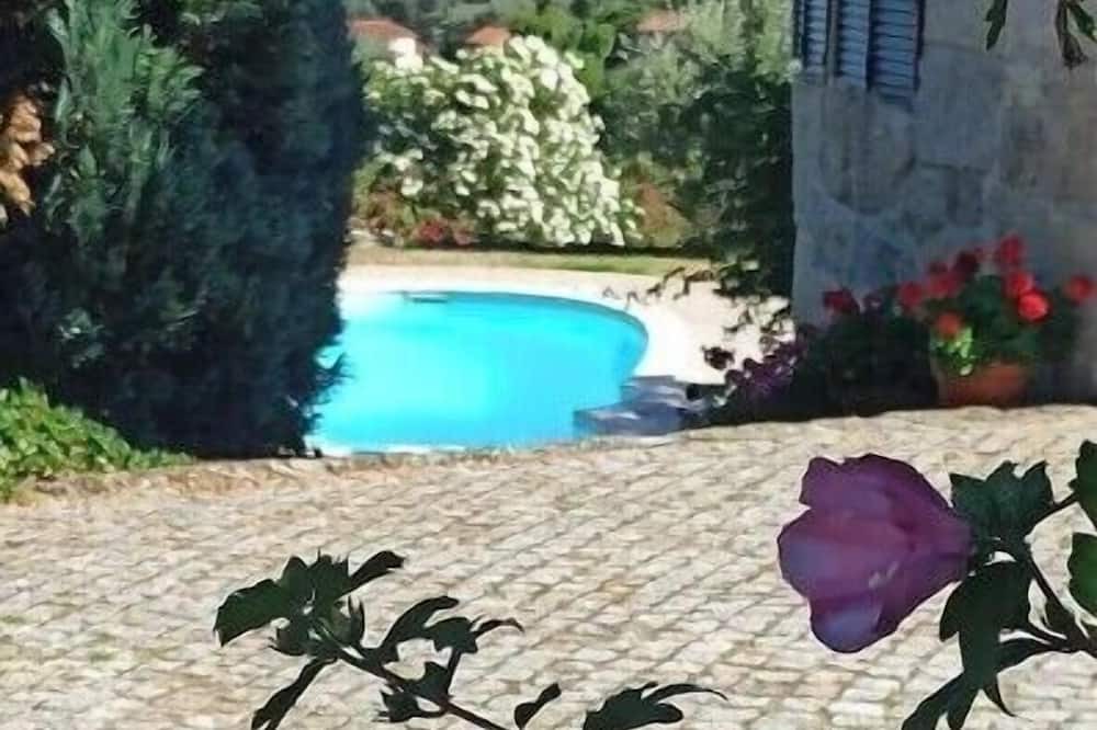 Mangualde Apartment | Cosy apartment at Portuguese "quinta"