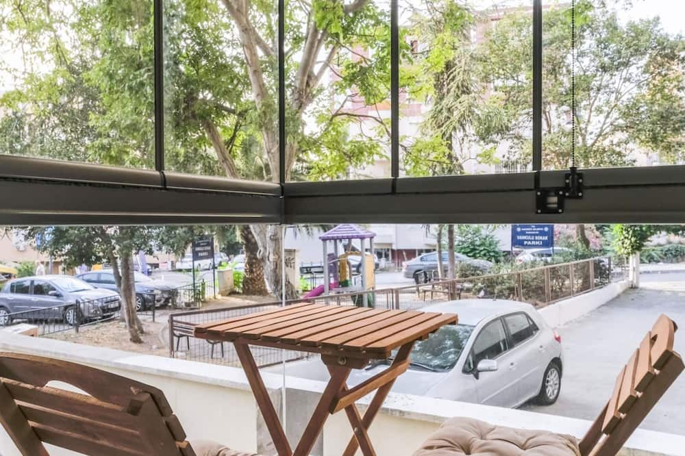 Bakırkoy Apartment | Cozy Flat 10 min to Aqua Florya Mall in Bakirkoy