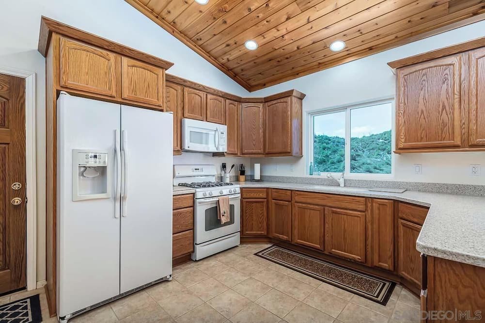 Julian House | A good place to get away from the noise