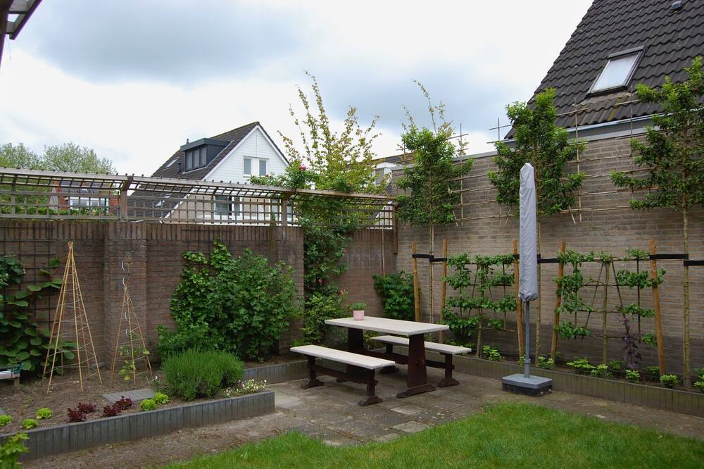 Loon op Zand House | Spacious 4-bedroom house (7p) with garden, Efteling in 5 min. Superhost!