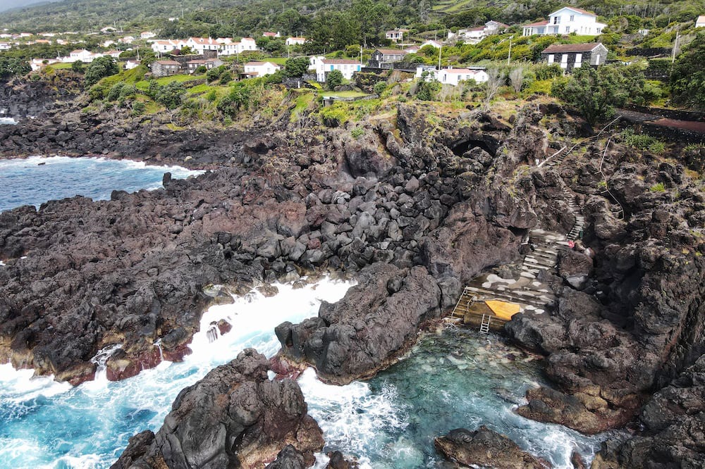 Pico Island House | The Blue Eden - Double Bedroom With Ocean View