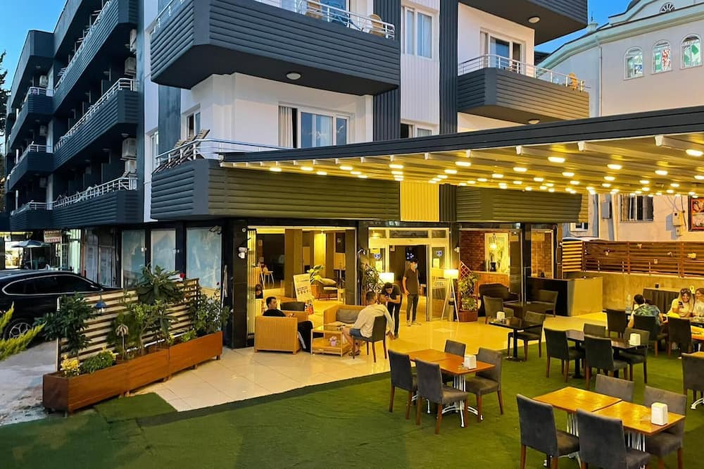 Kizkalesi Hotel | Bir Umut Otel