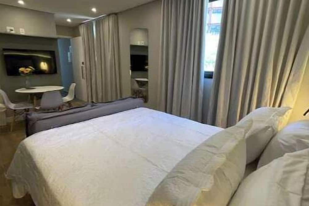 Sao Paulo Apartment | Faria Lima at 700m - Saravejo Studio