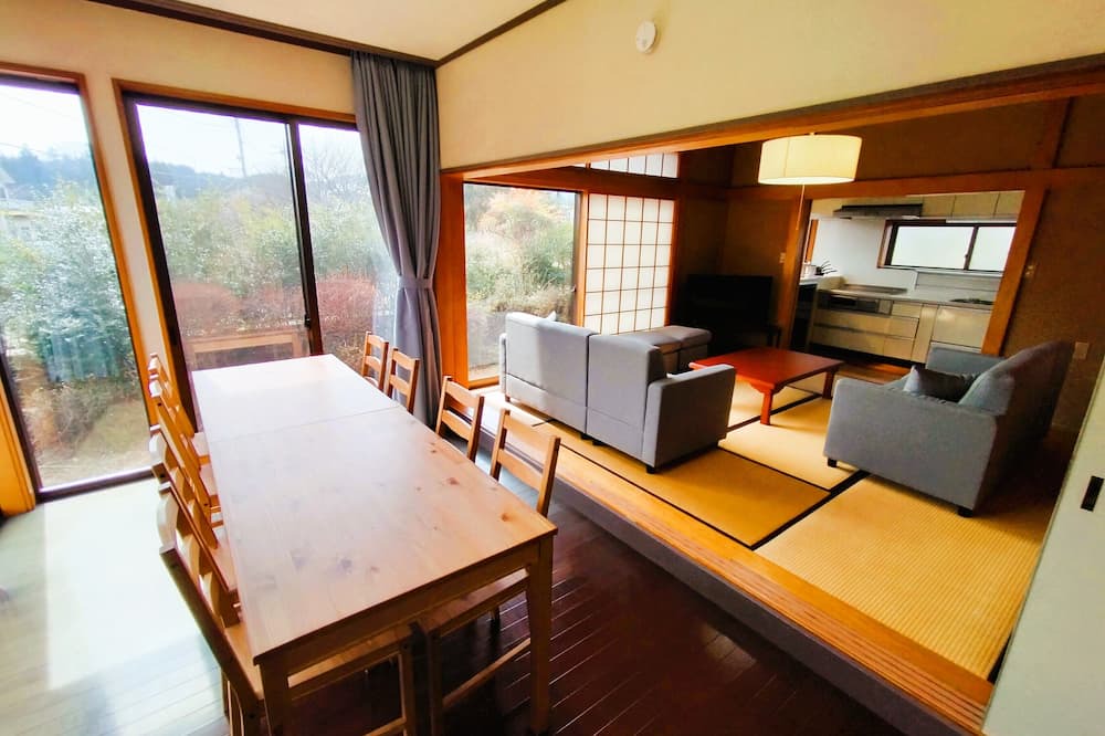 Nikko House | Nikko / 8Beds, 2car park, near station, 30㎡ Living