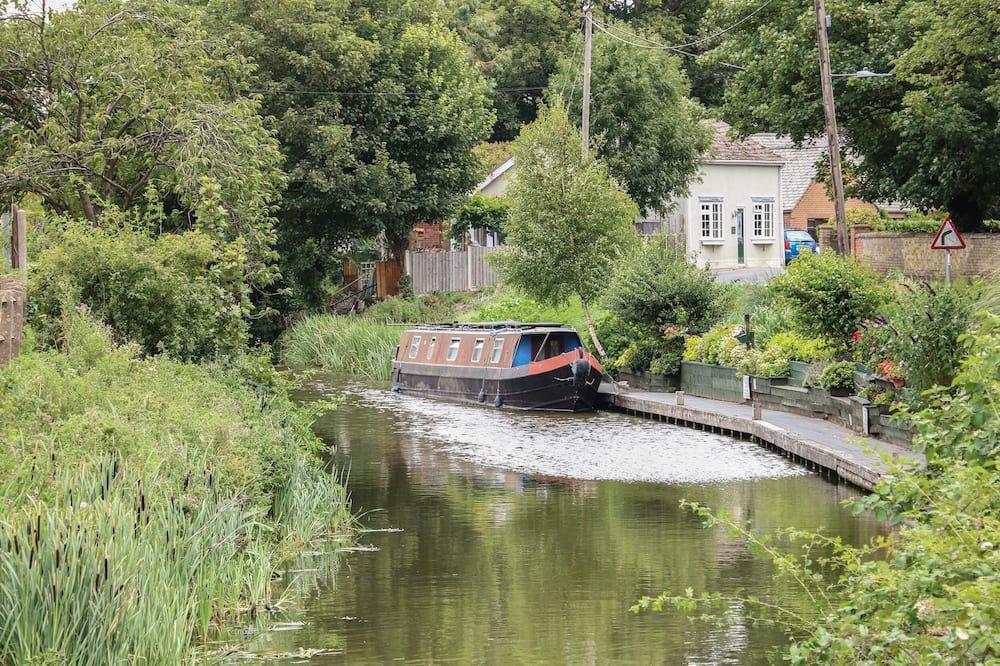 Wisbech Cottage | THE STABLES, pet friendly, character holiday cottage in Upwell