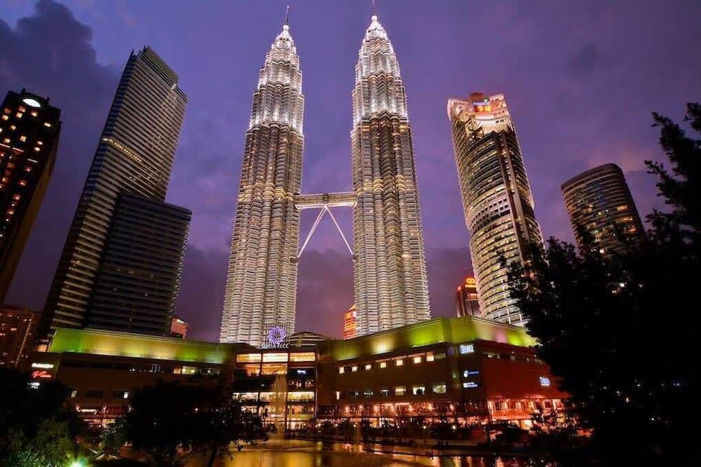 Taman Pertama Apartment | A Cozy 3BR Apt Near Sunway Velocity, FREE Parking