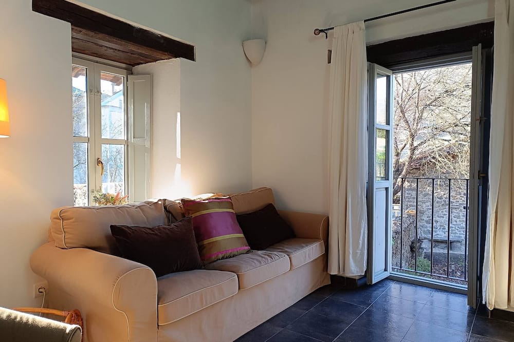 Pola de Lena Apartment | Wonderful Rural House Lena