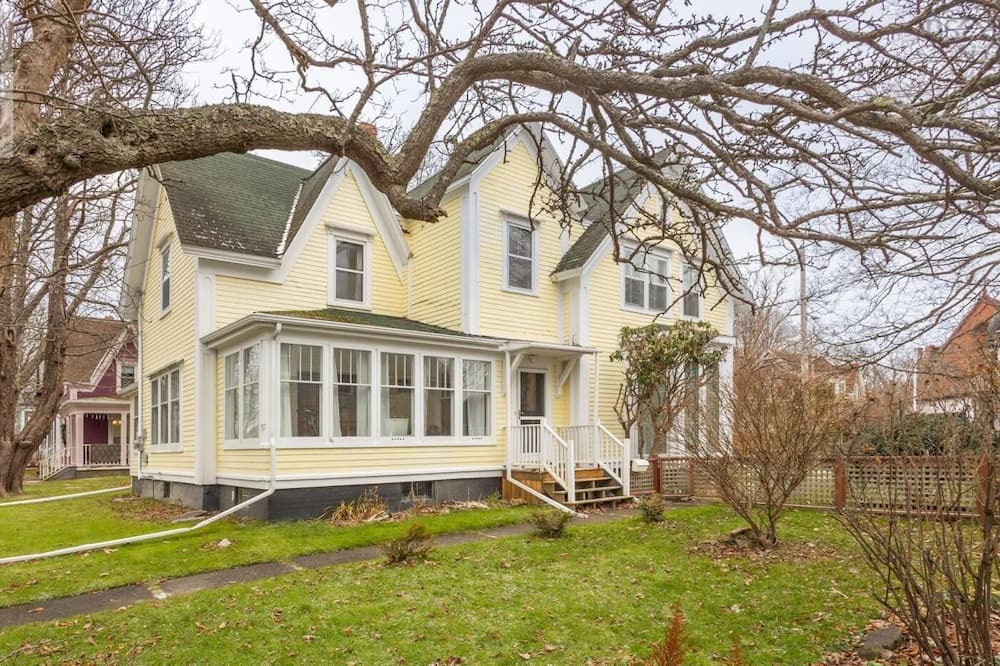 Yarmouth House | Victorian era house circa 1867 Tranquil retreat.