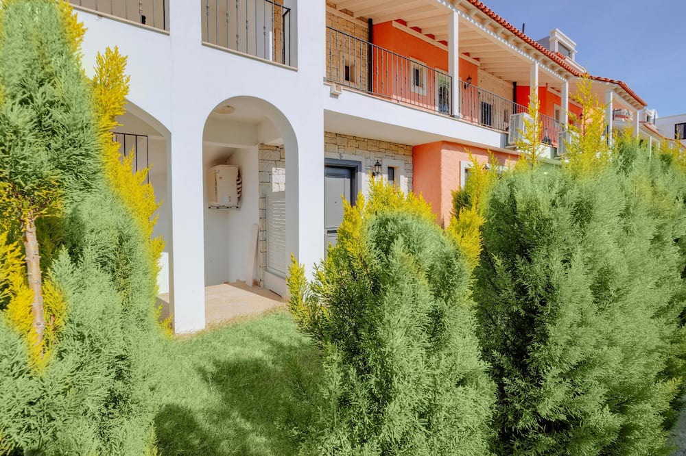 Alacati Apartment | Vacation Flat w Sauna in Alacati, 5 min to Beach