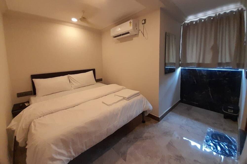 Holy Cross Colony Hotel | Collection O Hotel Grey Jade