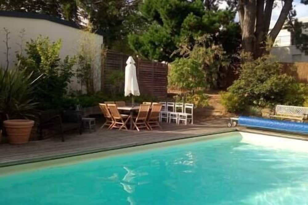 Pont du Cens-Cote d'Or Villa | To complete