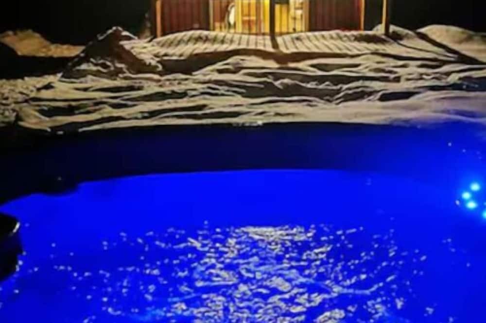 Sainte Rose du Nord Ski Chalet | Le pod